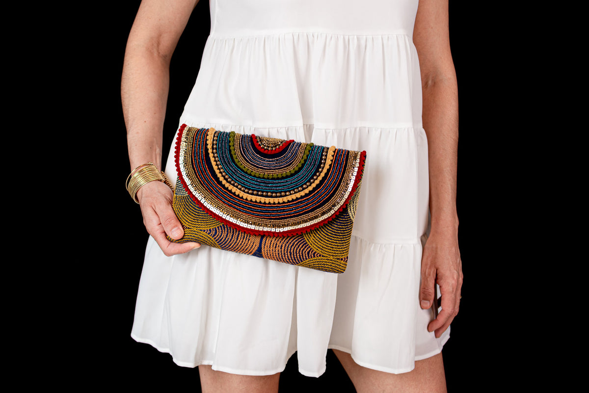 Rainbow circle clutch